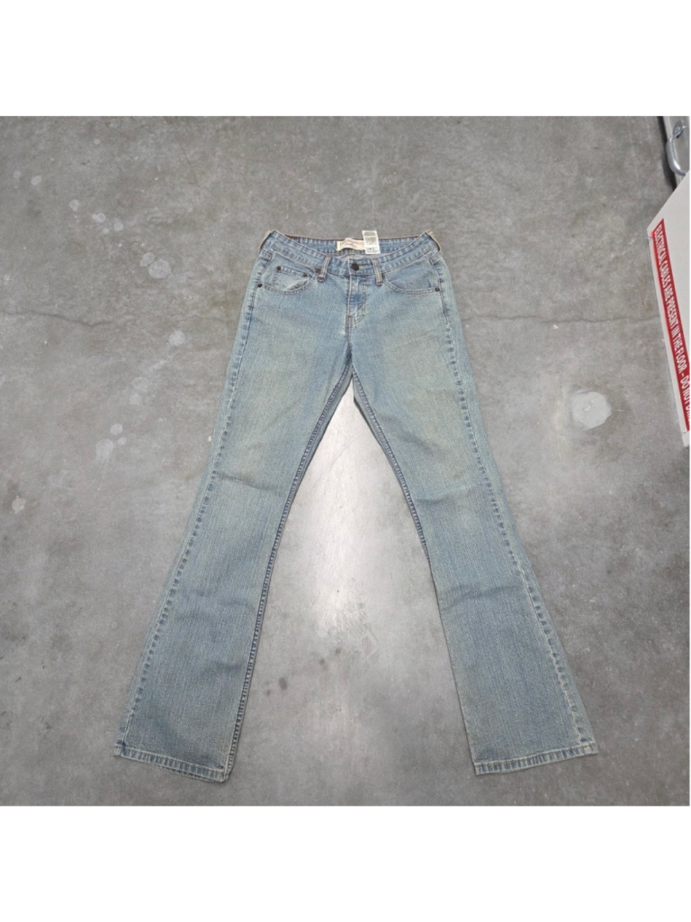 Vintage Levi's Light Blue Boot Cut Women's Jeans Size 4L - Picture 1 of 6